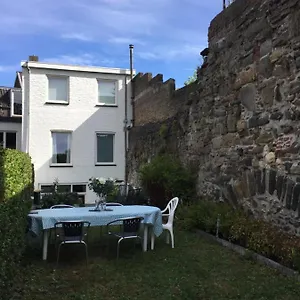 De Stadswal Frühstückspension